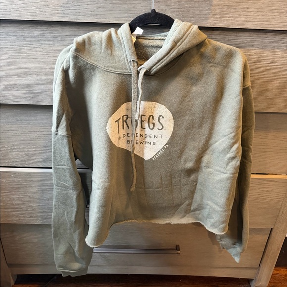 Bella Canvas Tops - Troegs Independent Brewing Bella Canvas Sage Fleece Cropped Hoodie Size Large